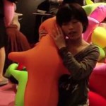 341917-120427-futuretech-hugvie